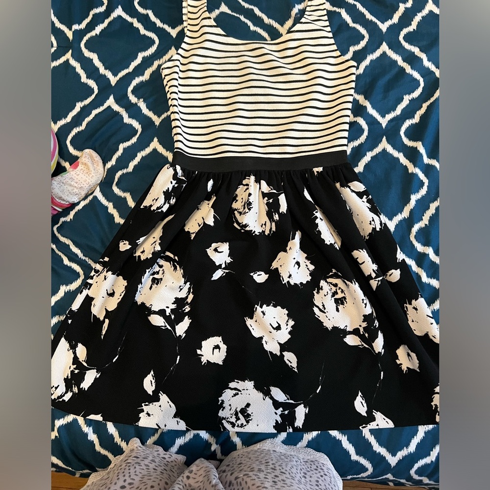 Summer dress black/white